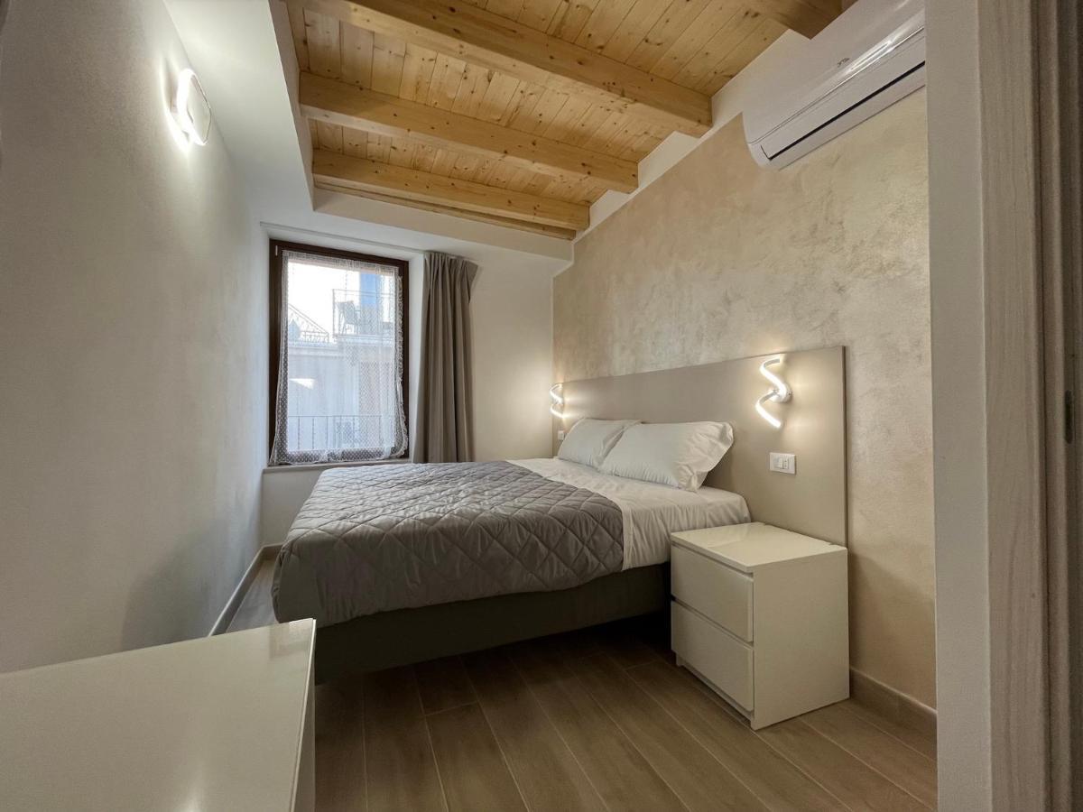 Anfite Apartments Santa Maria เดเซนซาโนเดลการ์ดา ภายนอก รูปภาพ