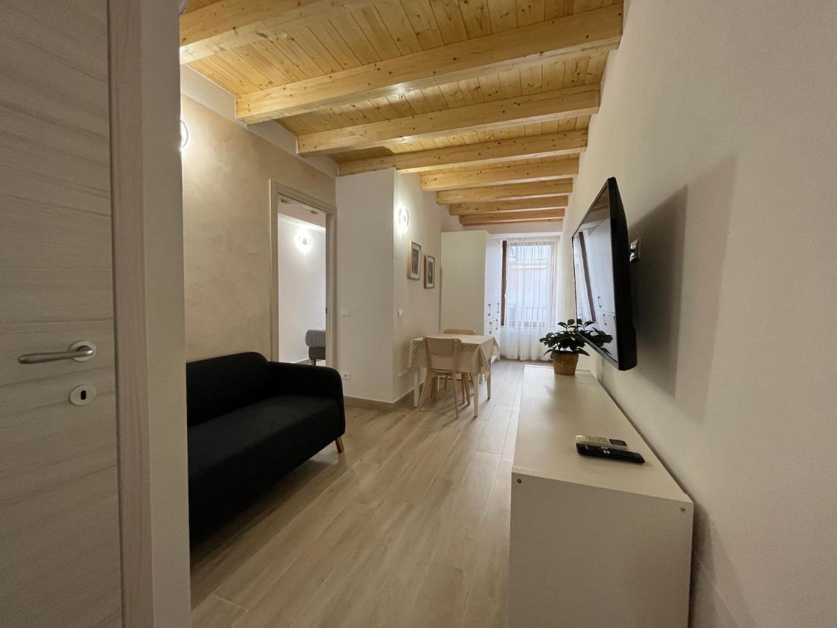 Anfite Apartments Santa Maria เดเซนซาโนเดลการ์ดา ภายนอก รูปภาพ