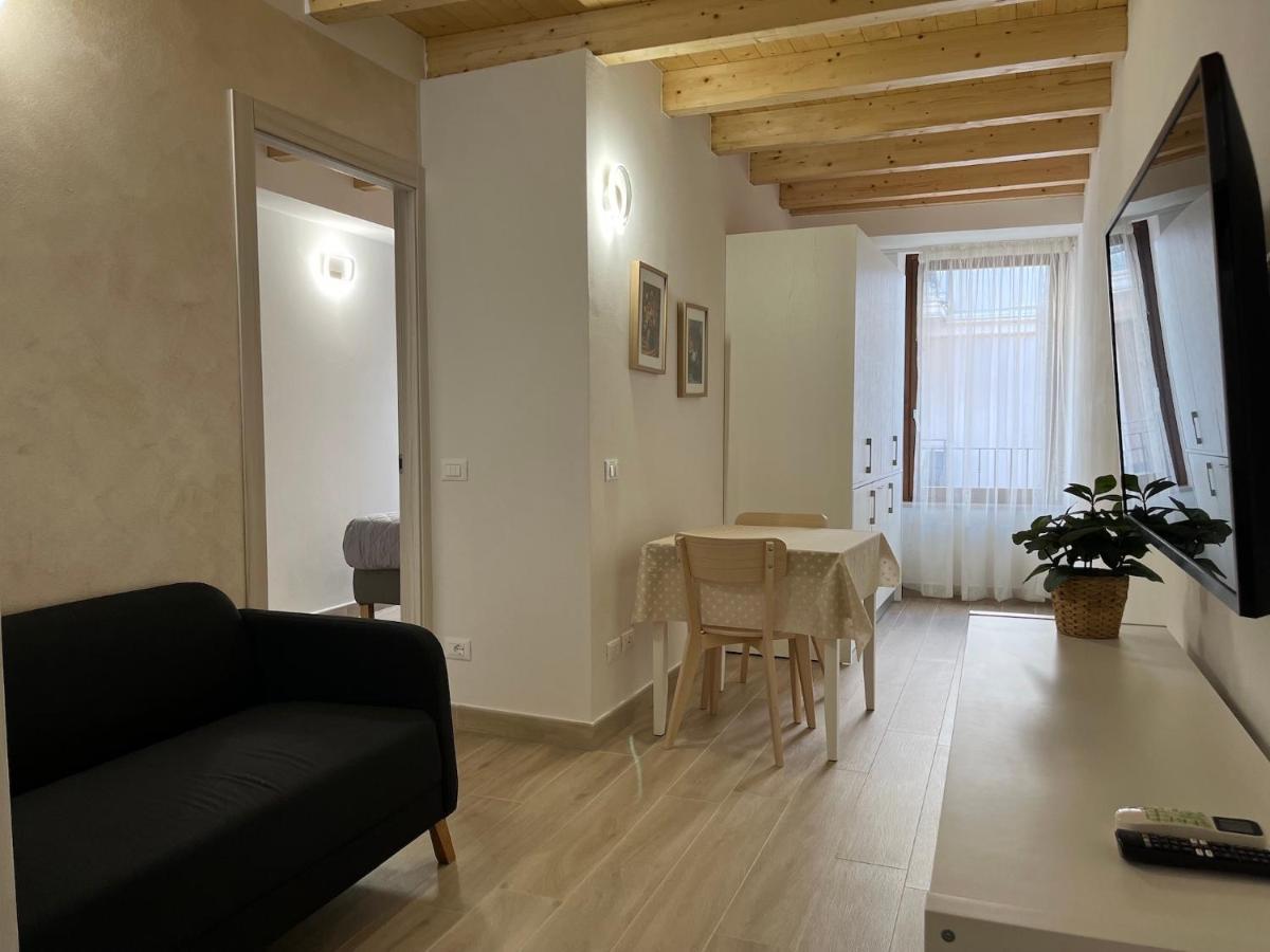 Anfite Apartments Santa Maria เดเซนซาโนเดลการ์ดา ภายนอก รูปภาพ