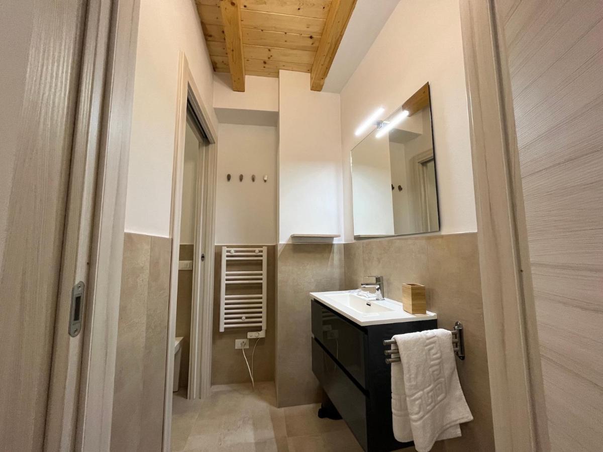 Anfite Apartments Santa Maria เดเซนซาโนเดลการ์ดา ภายนอก รูปภาพ