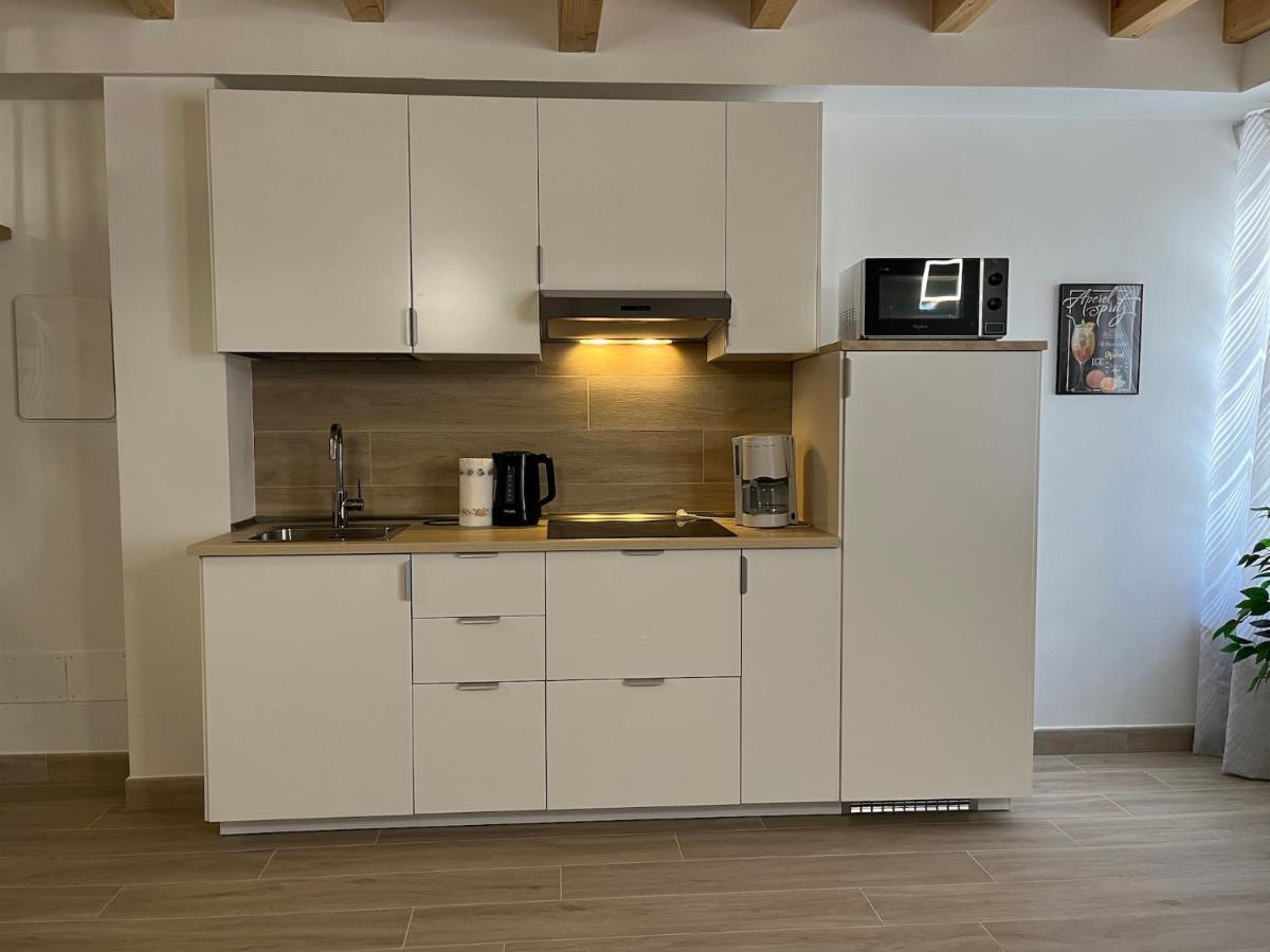 Anfite Apartments Santa Maria เดเซนซาโนเดลการ์ดา ภายนอก รูปภาพ