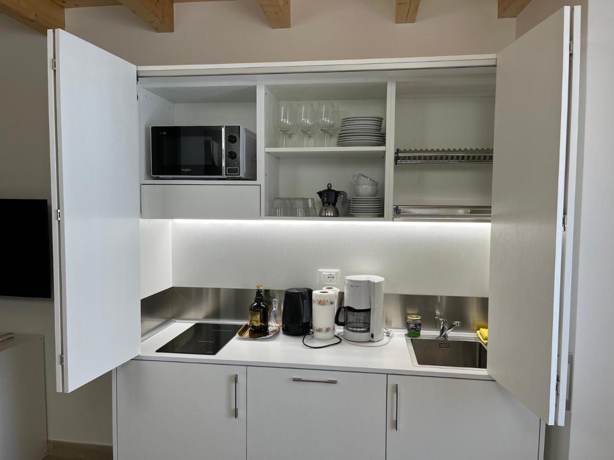 Anfite Apartments Santa Maria เดเซนซาโนเดลการ์ดา ภายนอก รูปภาพ