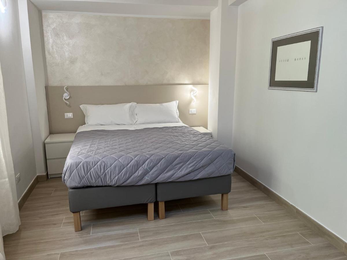 Anfite Apartments Santa Maria เดเซนซาโนเดลการ์ดา ภายนอก รูปภาพ