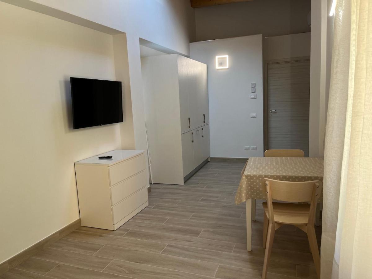Anfite Apartments Santa Maria เดเซนซาโนเดลการ์ดา ภายนอก รูปภาพ